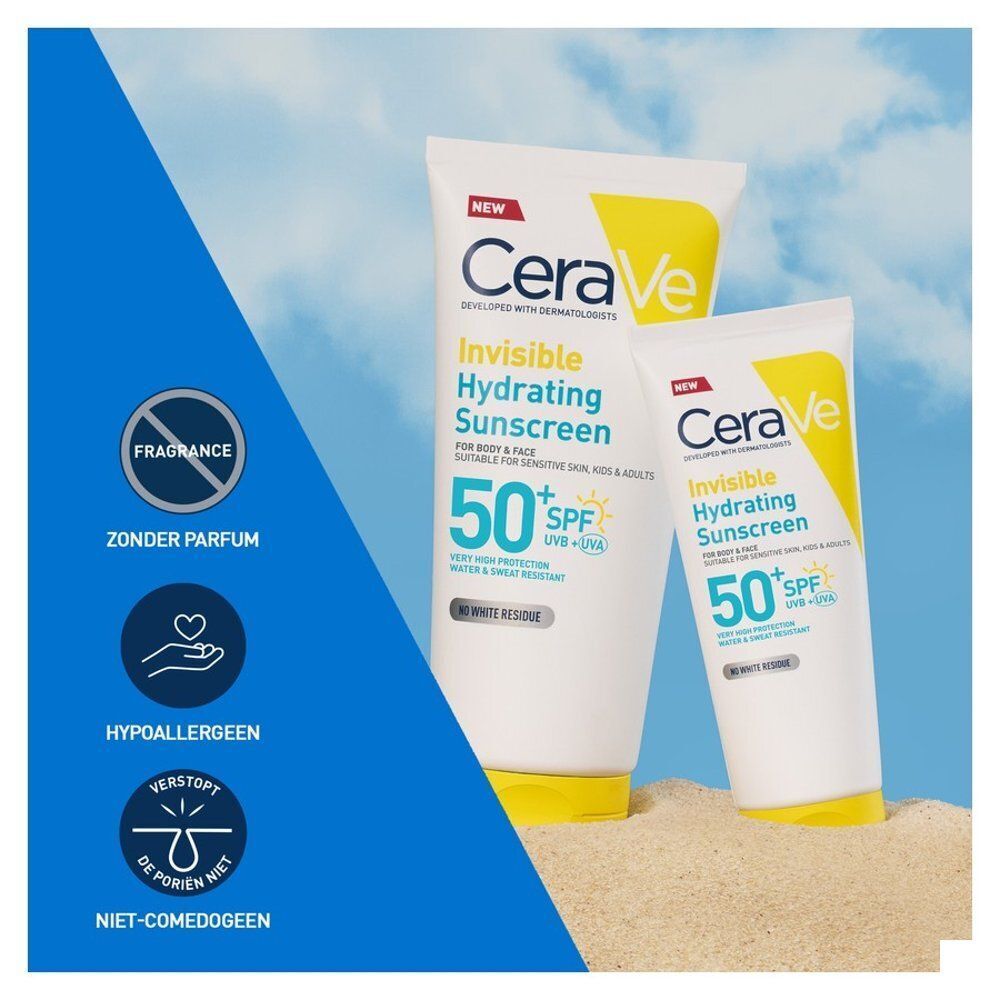 Twee tubes CeraVe Sun Creme Solaire Hydratante Invisible SPF50 op zand, met iconen voor geurvrij, hypoallergeen, niet-comedogeen.