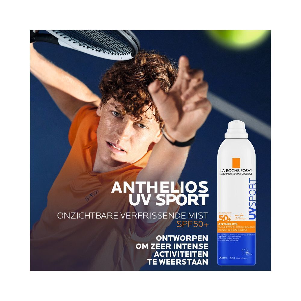 Man aan het tennissen met La Roche-Posay Anthelios UV Sport spray.