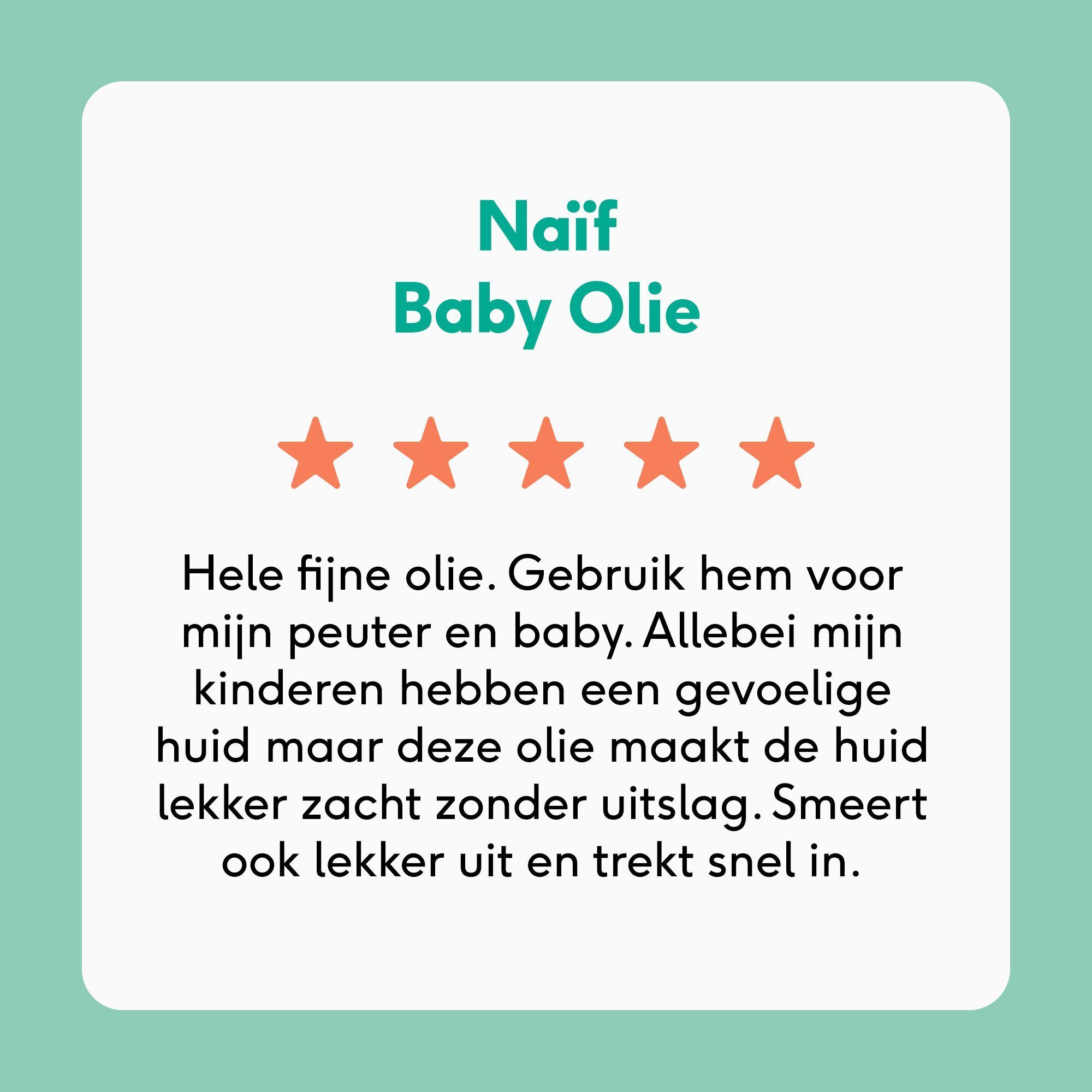 Lachende baby houdt een tube Naïf crème vast, dermatologisch getest.