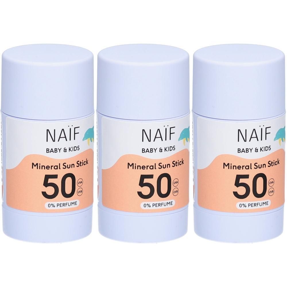 Trois sticks solaires minéraux Naïf Baby & Kids SPF50. Protection solaire 50, sans parfum.