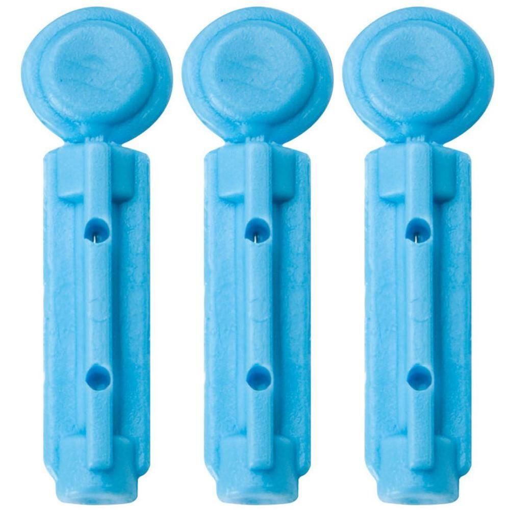Drie blauwe wegwerplancetten met steriel naaldpuntje.