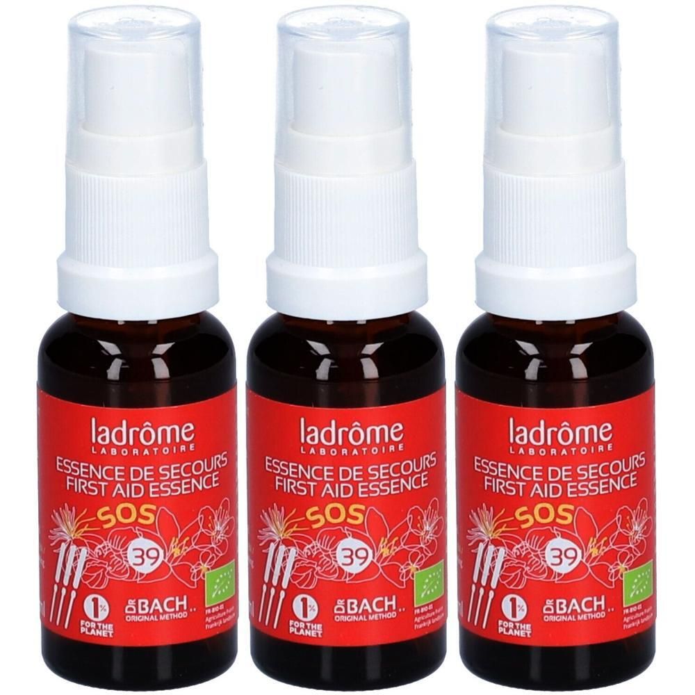 Drie flessen Ladrôme Bach Eerste Hulp Spray SOS met spuitkop. Bruine glazen flesjes met rood etiket.