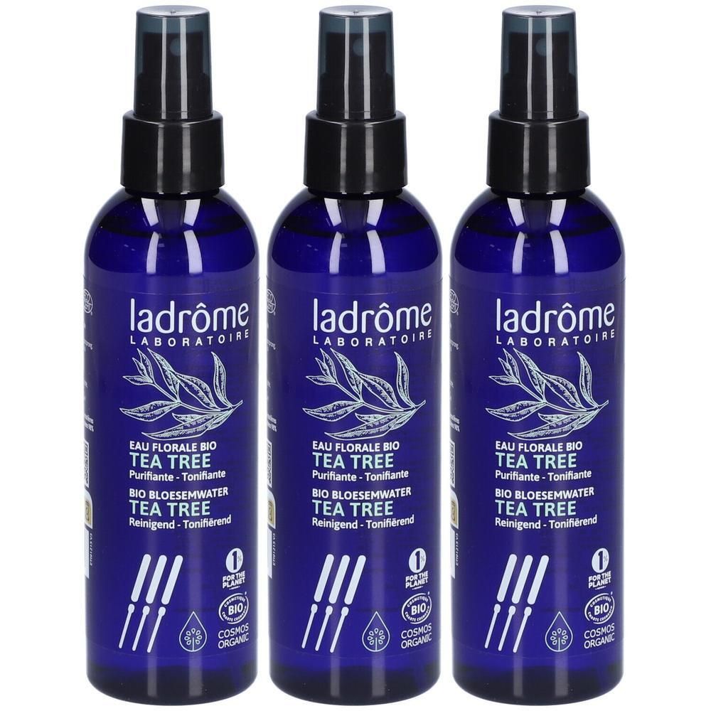 Trois flacons Ladrôme Eau Florale Bio Arbre à Thé avec vaporisateur. Flacons en verre bleu avec étiquette.