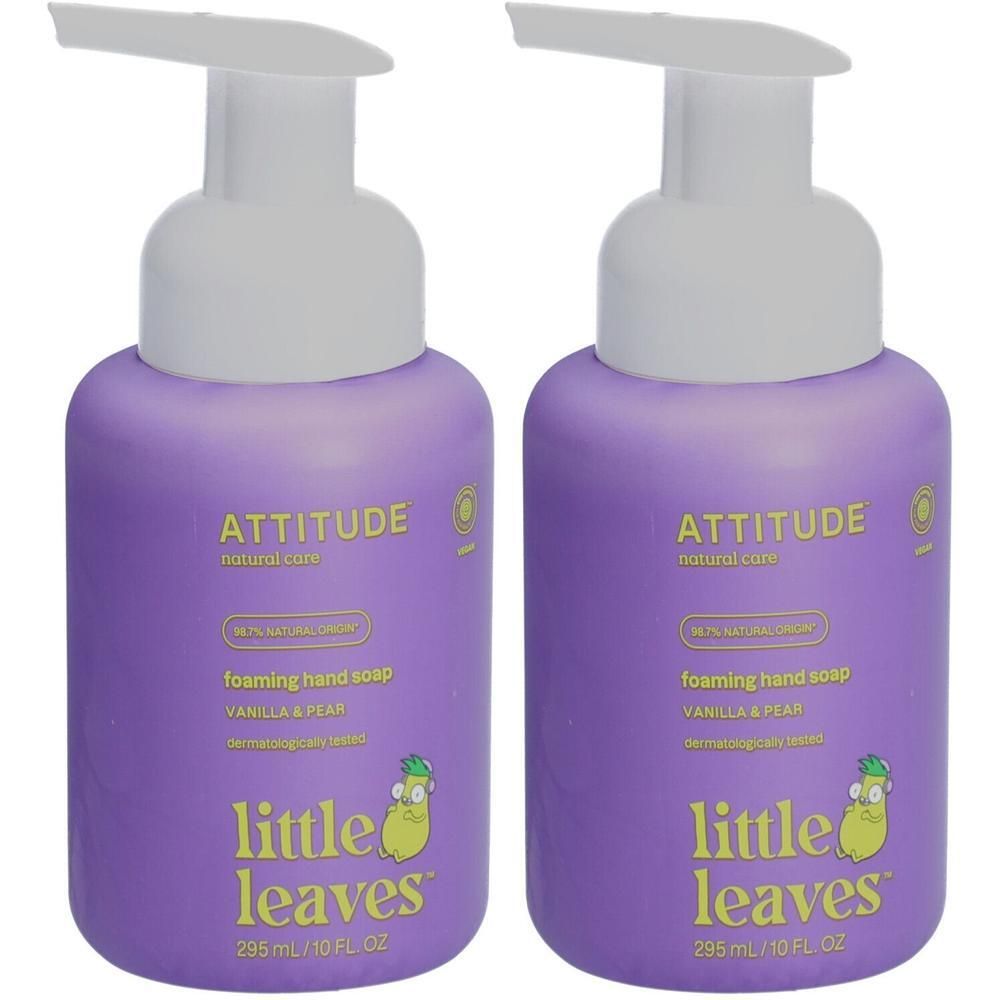 Deux flacons pompe violets de savon liquide moussant, marque ATTITUDE little leaves.