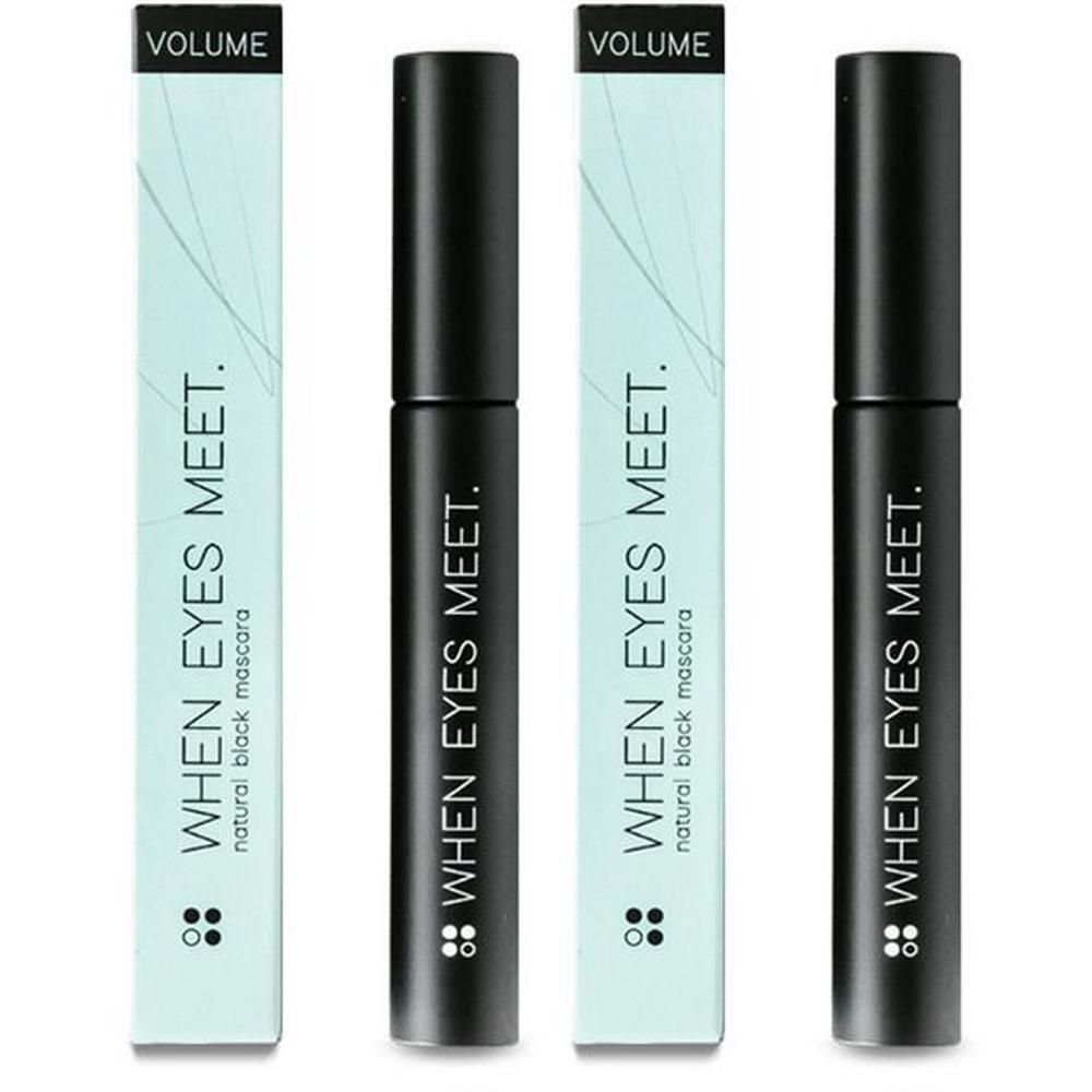 Deux tubes de mascara noir et leurs emballages "WHEN EYES MEET. natural black mascara".