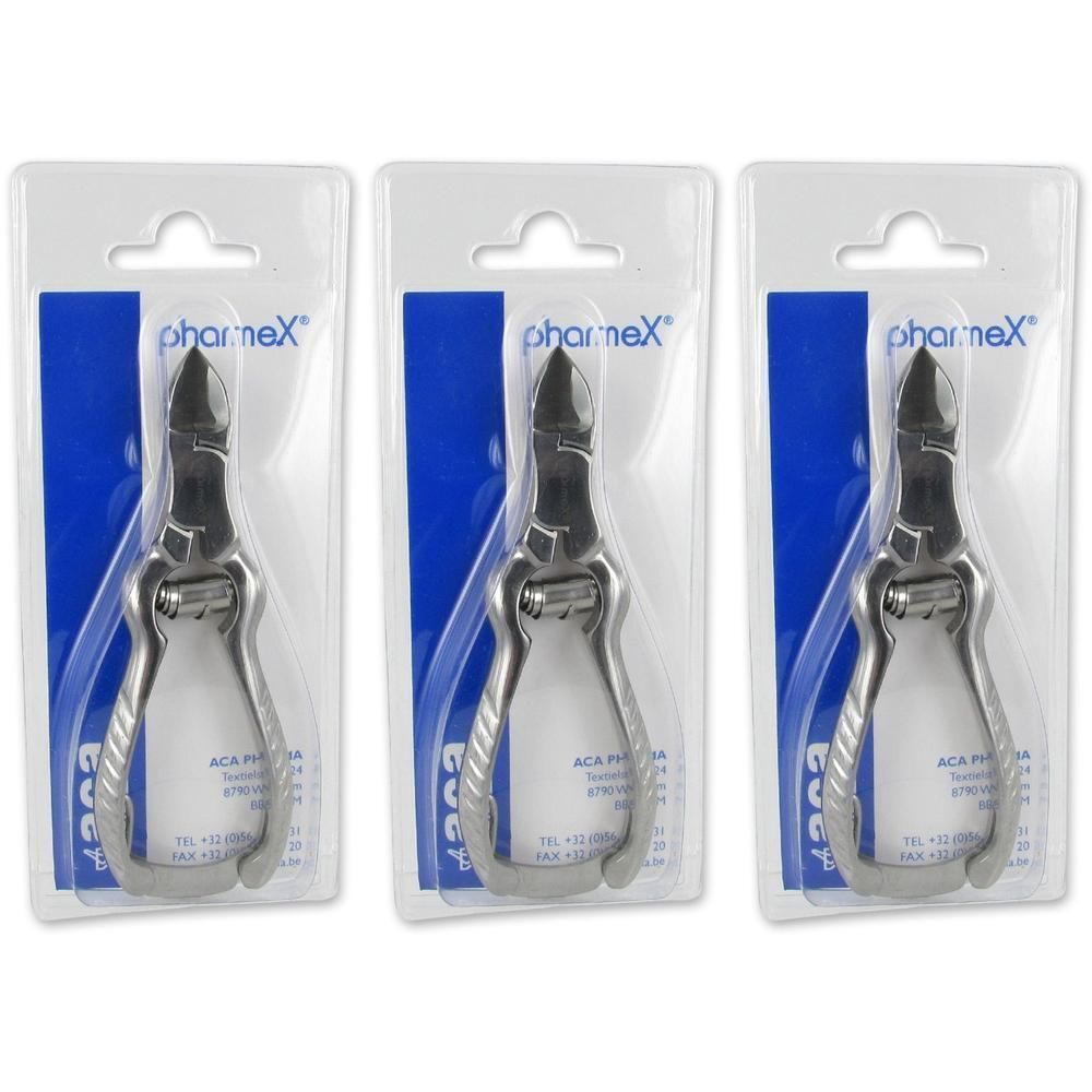 Drie zilverkleurige nagelknippers in blisterverpakking met blauwe achtergrond en Pharmex-logo.