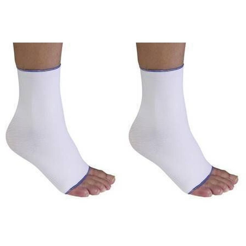 Twee witte enkelbandages met blauwe naden, open bij tenen en hiel.