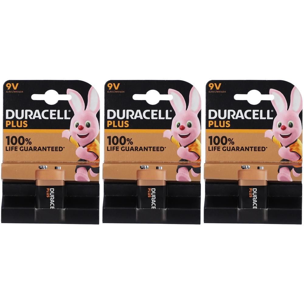 Drie Duracell Plus 9V batterijen in blisterverpakking. Elke batterij is 9V met 100% levensgarantie.