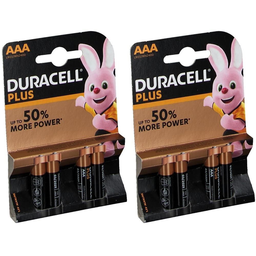 Twee pakken Duracell AAA batterijen, elk met vier stuks. De verpakking toont een konijn en de tekst '50% MORE POWER'.