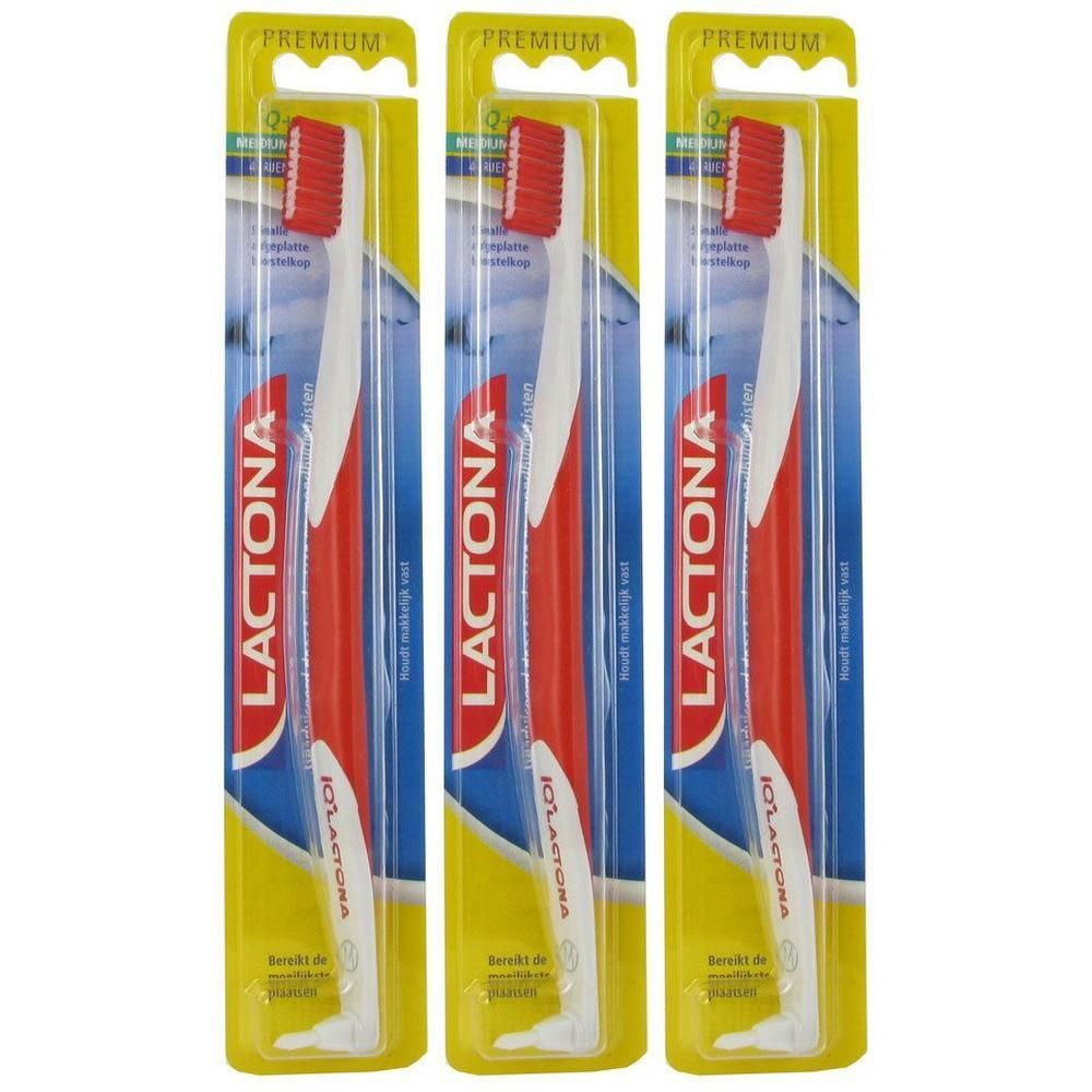 Drie Lactona IQ+ Medium tandenborstels in rode en witte verpakking.