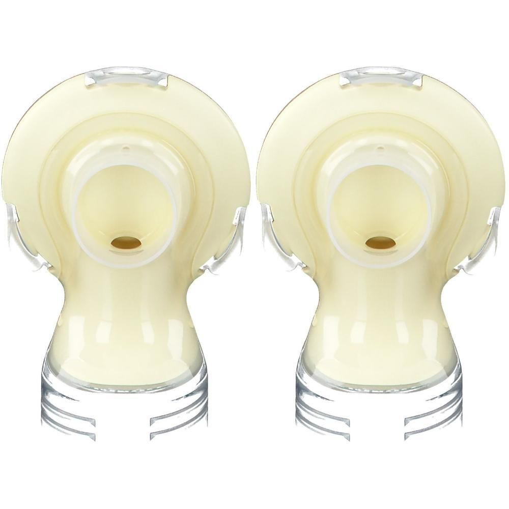 Twee beige en transparante borstschilden voor borstkolven.
