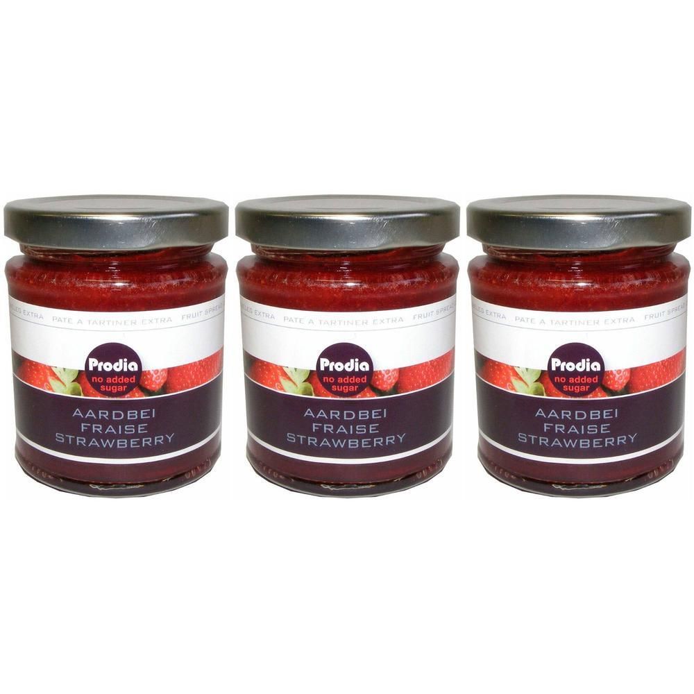 Drie potten aardbeienjam met "Prodia" logo en "zonder toegevoegde suikers" vermelding.