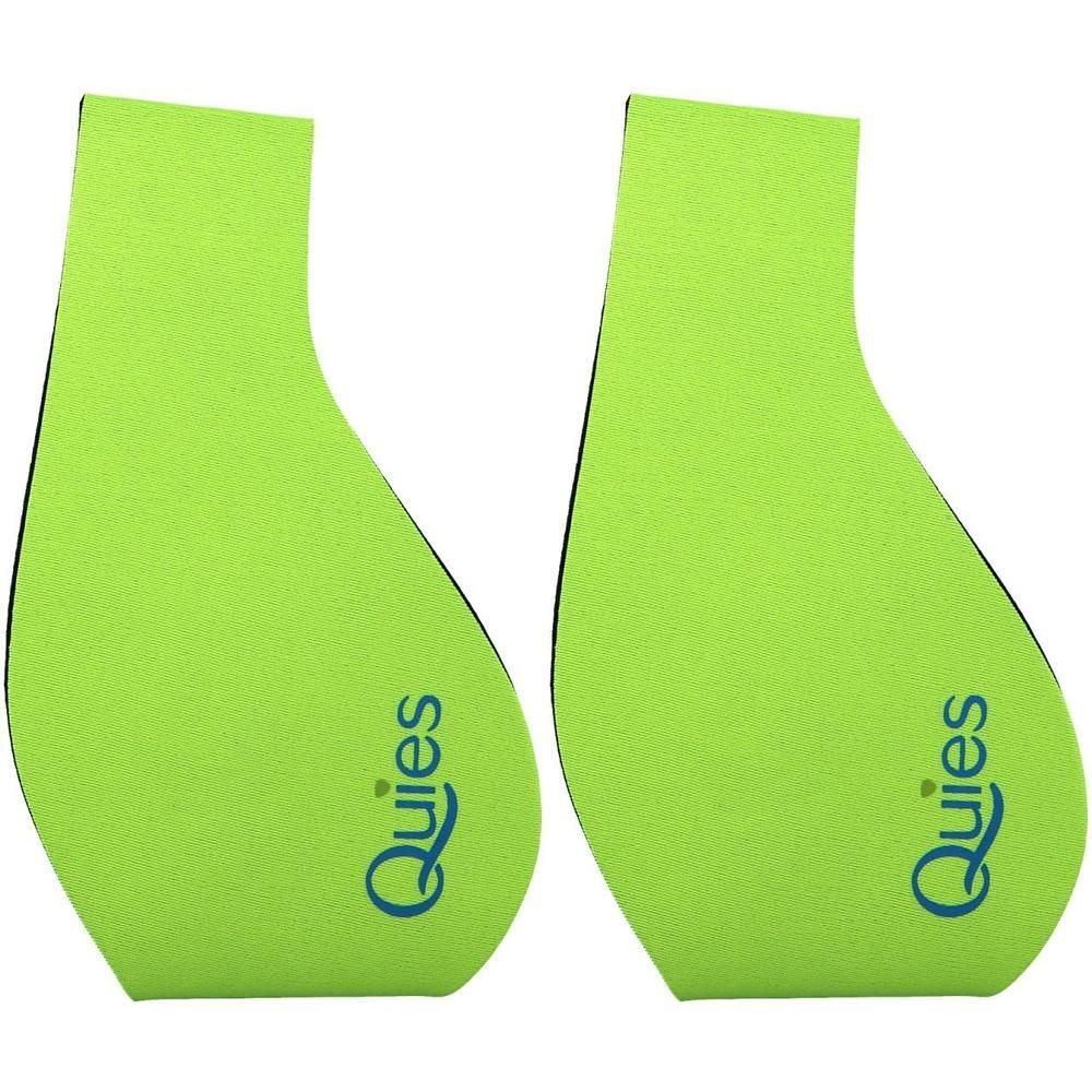 Twee neongroene neopreen hielbeschermers met Quies-logo.