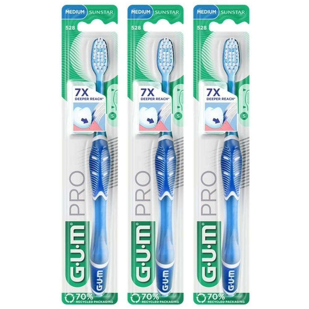 Trois brosses à dents GUM Technique Pro en emballage individuel.