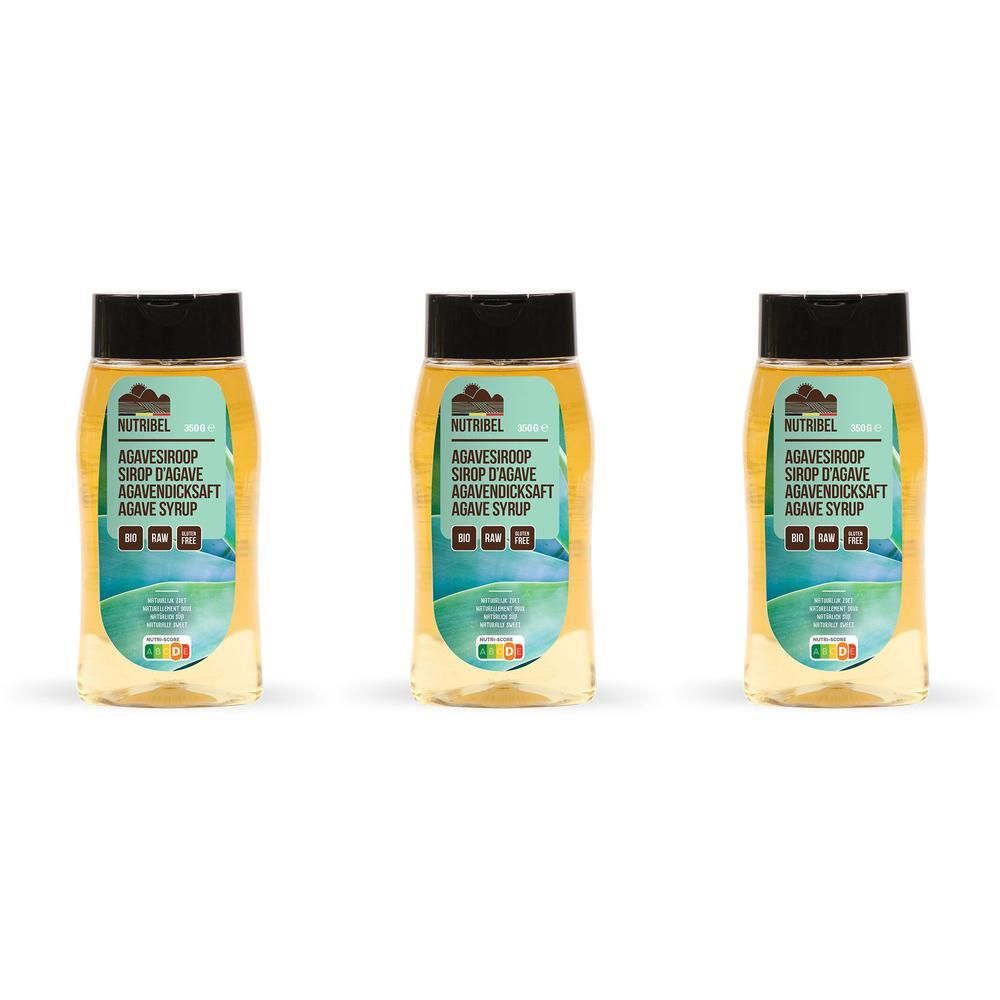 Trois bouteilles de sirop d'agave Nutribel côte à côte. Liquide clair dans des bouteilles transparentes avec des bouchons noirs.