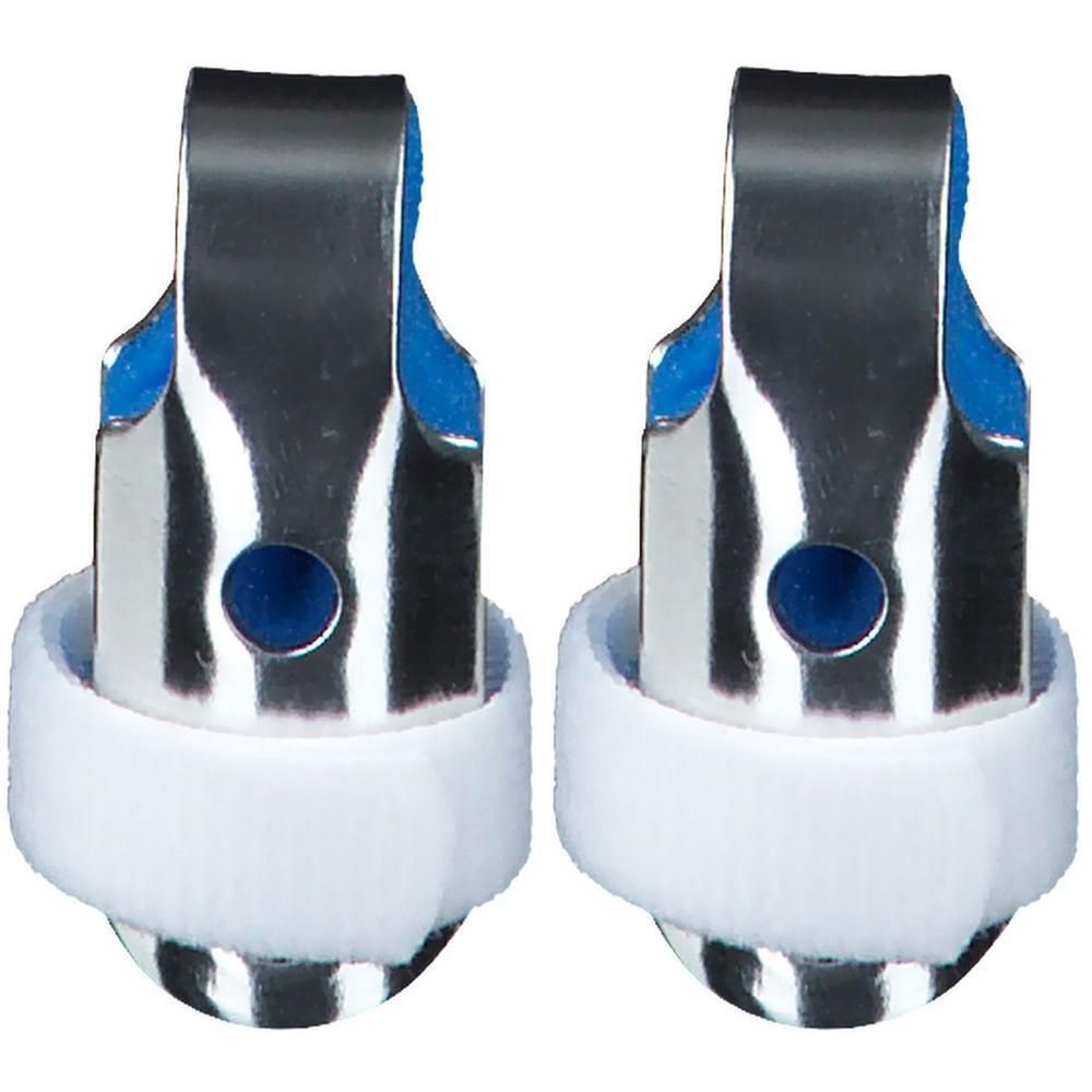 Twee kleine metalen vingerbraces met blauwe vulling en witte rand.