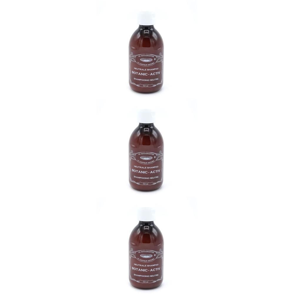 Trois bouteilles brunes avec bouchon blanc, contenant Le Coiffeur Naturel Shampooing Neutre Botanic-Activ.