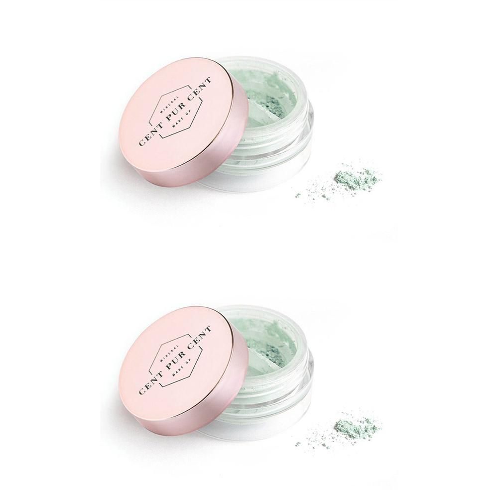 Deux pots ouverts de poudre minérale vert menthe, couvercles avec logo.