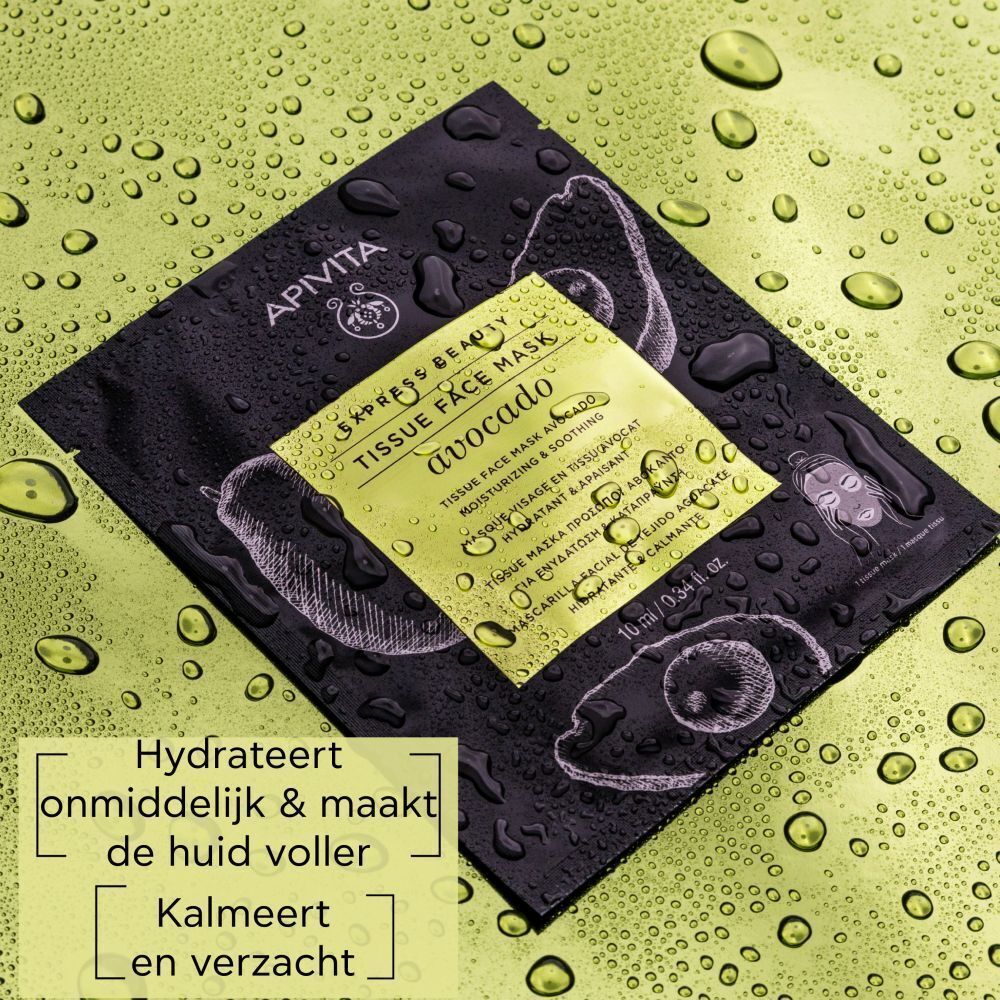 Apivita Express Beauty Avocado Tissue Mask, 10ml. Op natte zwarte achtergrond.