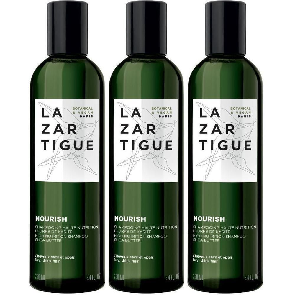 Trois flacons verts de Lazartigue Nourish Shampoo au beurre de karité pour cheveux secs et épais.