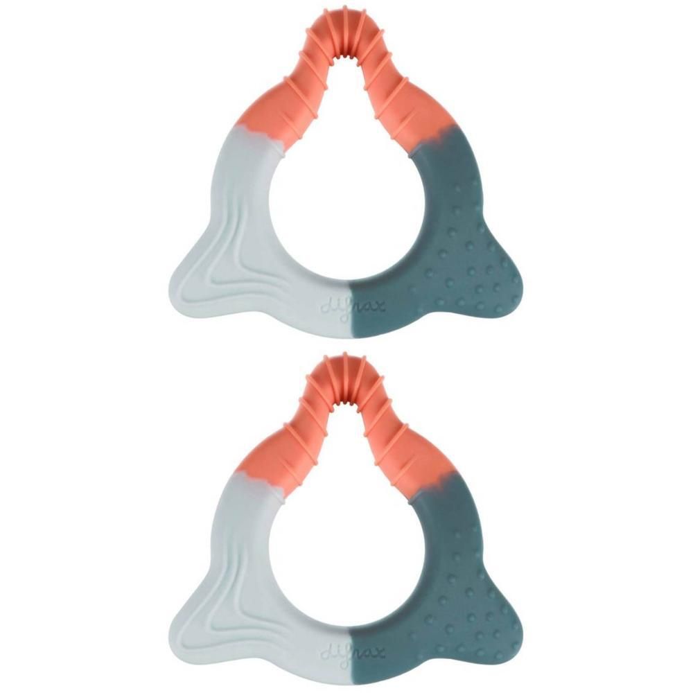 Deux anneaux de dentition triangulaires gris, bleu clair et corail avec surfaces côtelées.