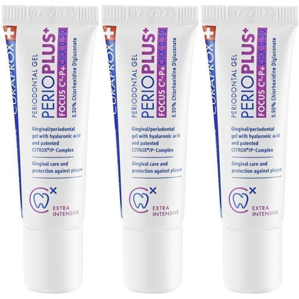 Trois tubes de gel Curaprox Perio Plus+ Focus pour le soin des gencives avec acide hyaluronique et chlorhexidine.