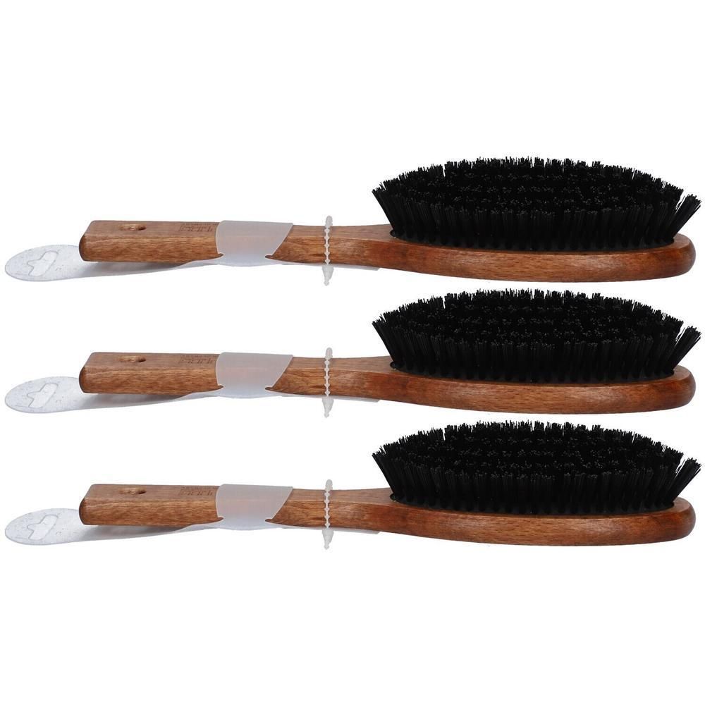 Trois brosses à cheveux ovales avec manche en bois et poils noirs, alignées sur fond blanc.