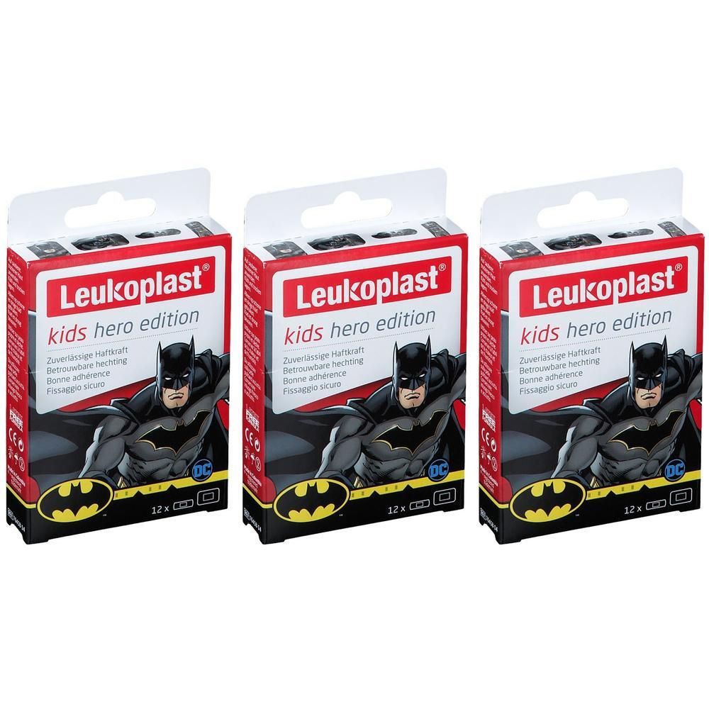 Drie pakken Leukoplast Kinder pleisters met Batman-afbeelding. Elk pak bevat 12 pleisters.