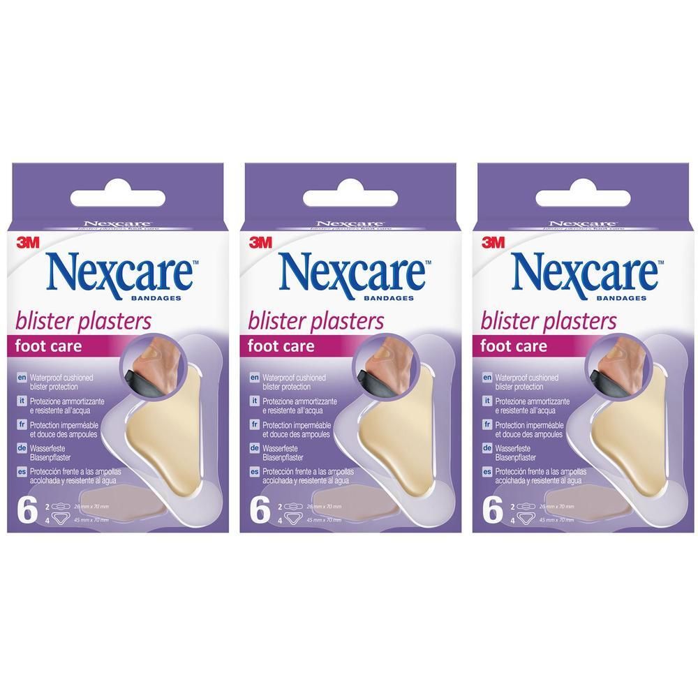 Drie verpakkingen Nexcare Blarenpleisters Voetverzorging, elk met 6 pleisters. Toont een voetmodel met een blarenpleister.