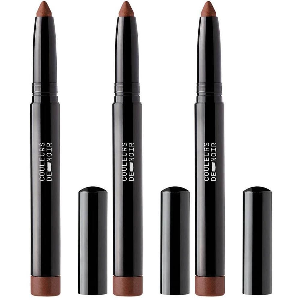 Trois rouges à lèvres noirs en format stylo, pointe et capuchon marron.