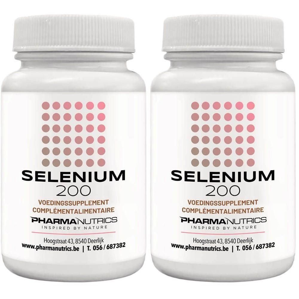Twee flessen PharmaNutrics Selenium 200 voedingssupplement.