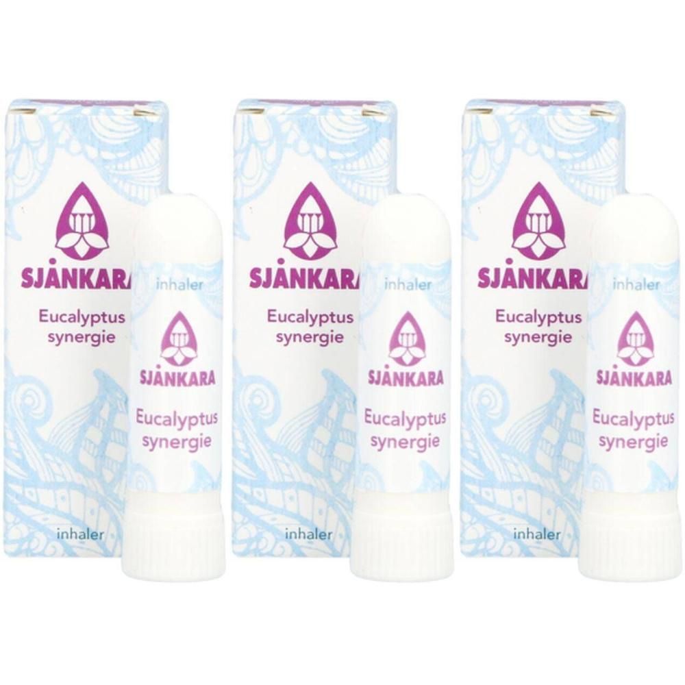 Drie witte inhalatoren met de tekst 'Sjankara Eucalyptus synergie'.