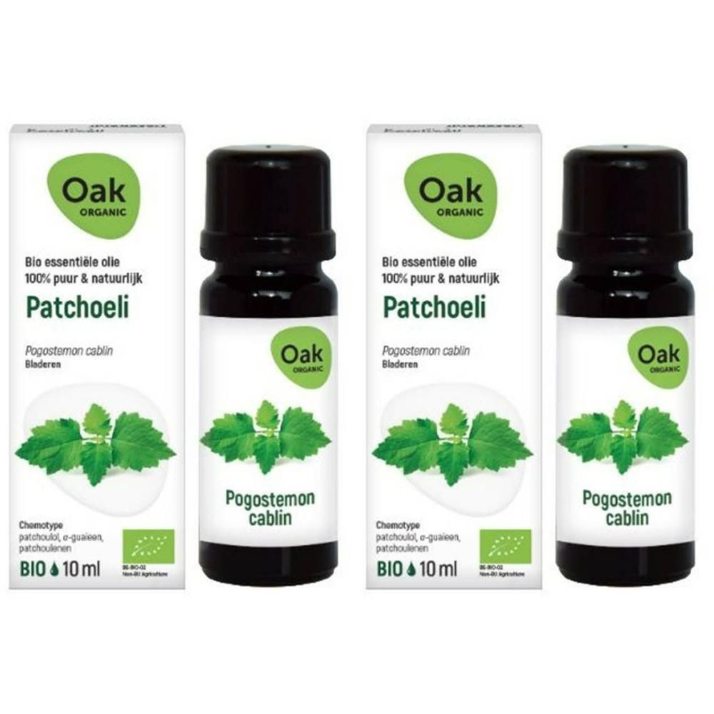 Oak Organic Patchouli biologische etherische olie, flesje van 10 ml met bladeren.