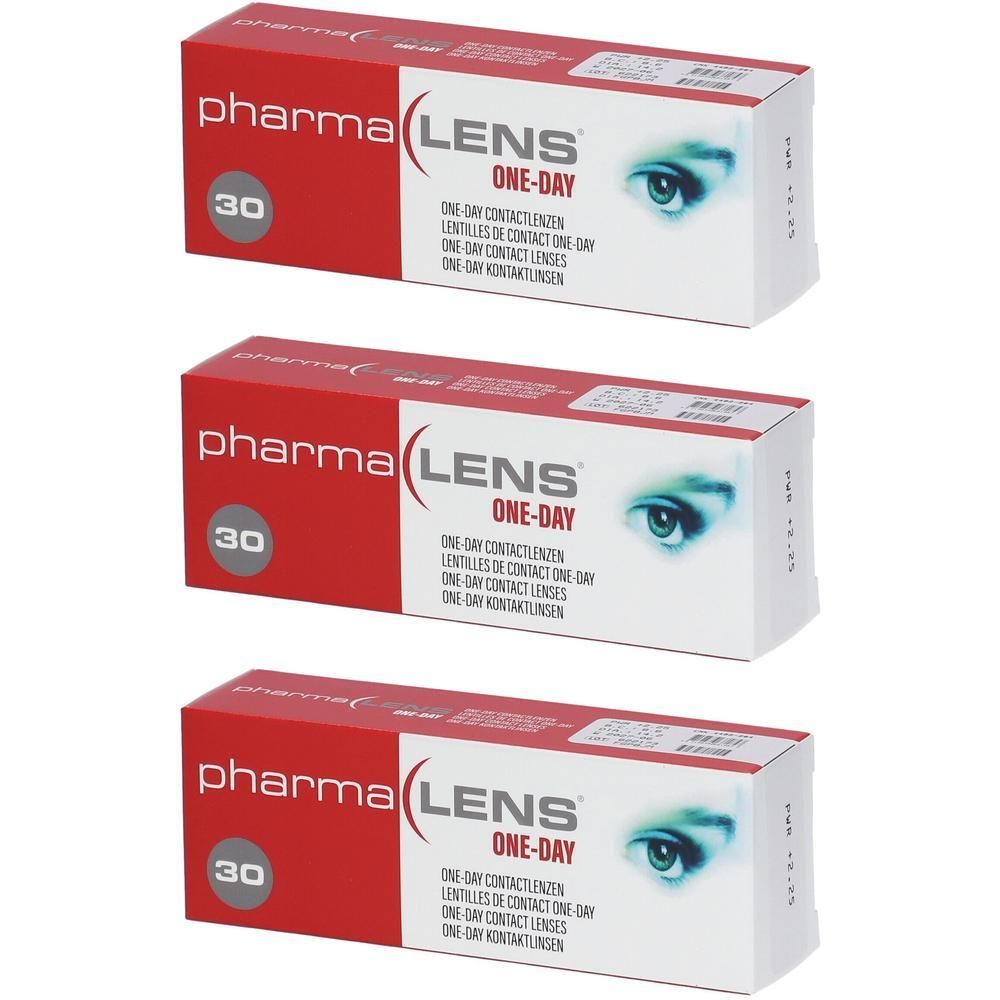 Drie pakken Pharma Lens One-Day contactlenzen, elk met 30 lenzen.