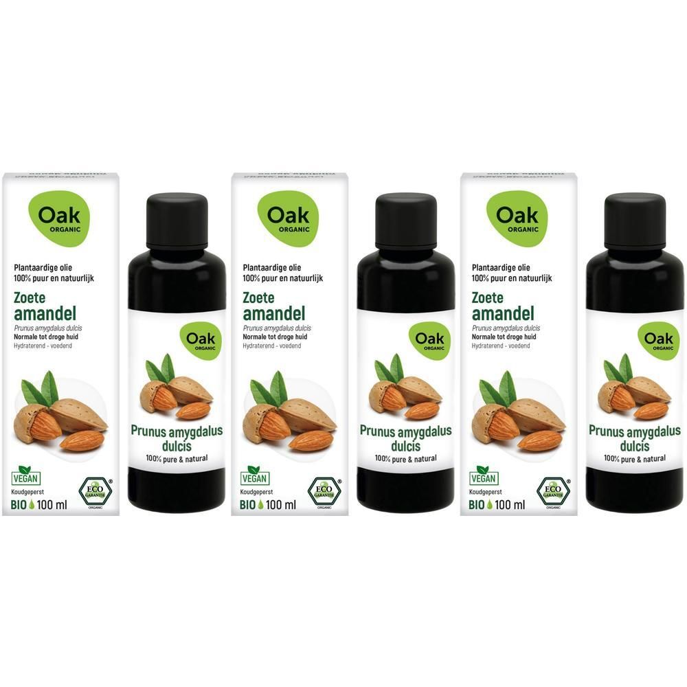 Vier flessen Oak Organic zoete amandelolie. Elke fles bevat 100 ml.