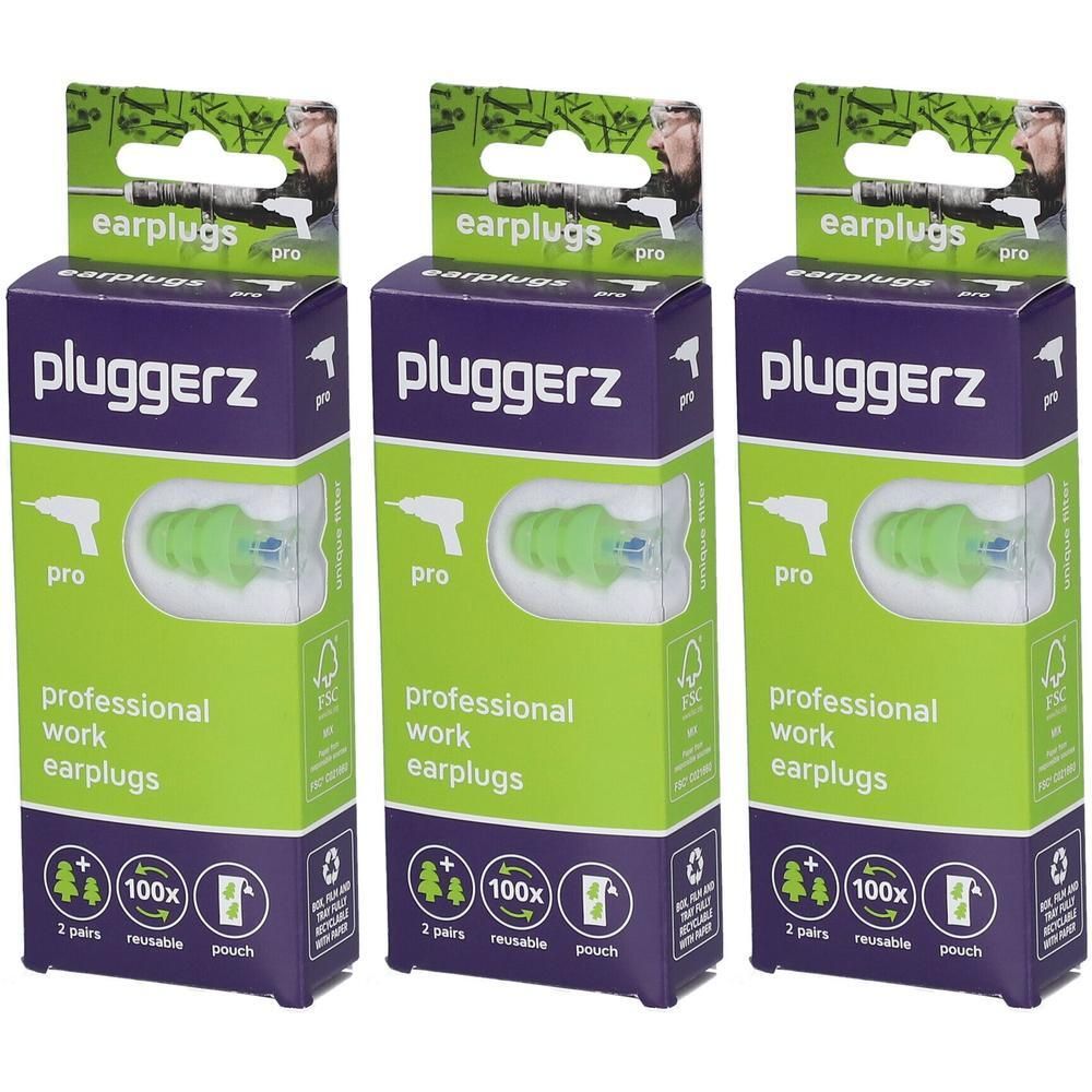 Drie verpakkingen Pluggerz Pro professionele oordopjes. Groene oordopjes met filter in doorzichtige blisterverpakking op karton.