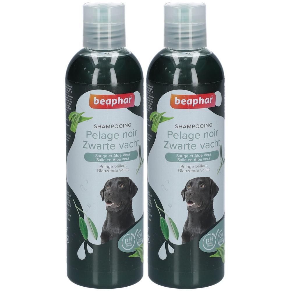 Twee flessen Beaphar shampoo voor zwarte vacht van honden, met salie en aloë vera.