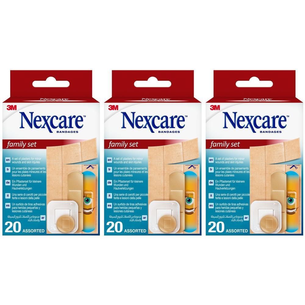 Trois paquets de pansements Nexcare Family Set, 20 pièces chacun.