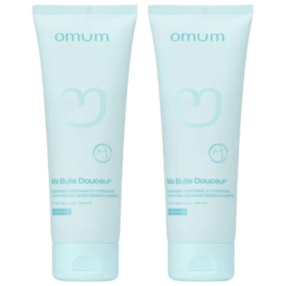 Twee lichtblauwe tubes Omum Ma Bulle Douceur Shampoo.