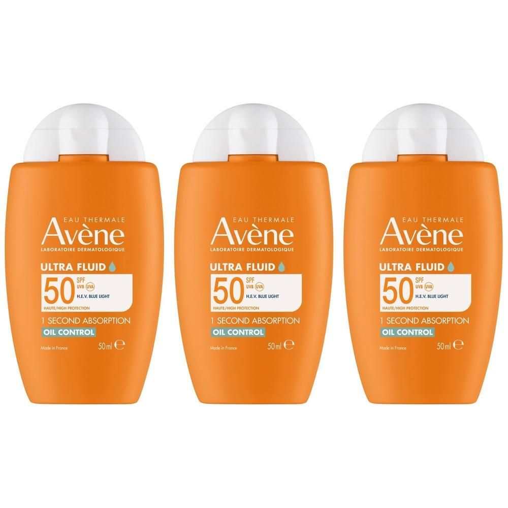 Trois flacons orange Avène Ultra Fluid SPF 50 protection solaire avec bouchon blanc.