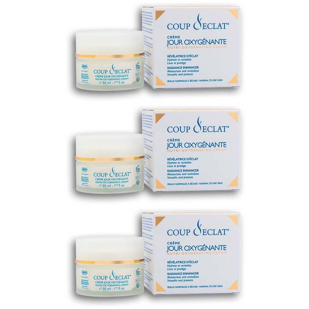 Trois pots de Coup d'Éclat Crème Jour Oxygénante, 50ml, avec boîtes.