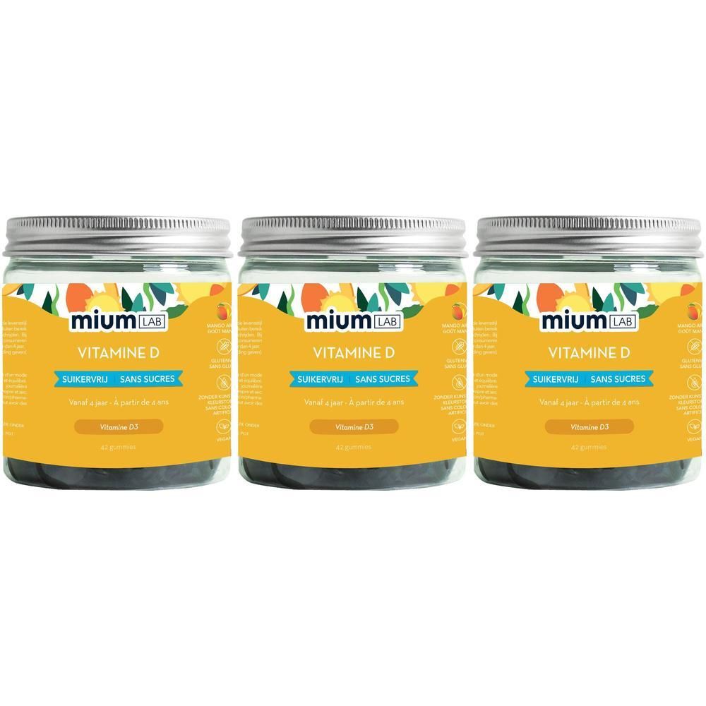 Trois pots de gommes MiumLab Vitamine D côte à côte.