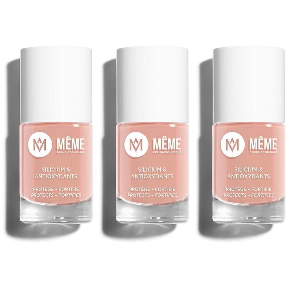 Trois flacons de vernis à ongles rose pâle avec bouchon blanc. Marque MÊME.