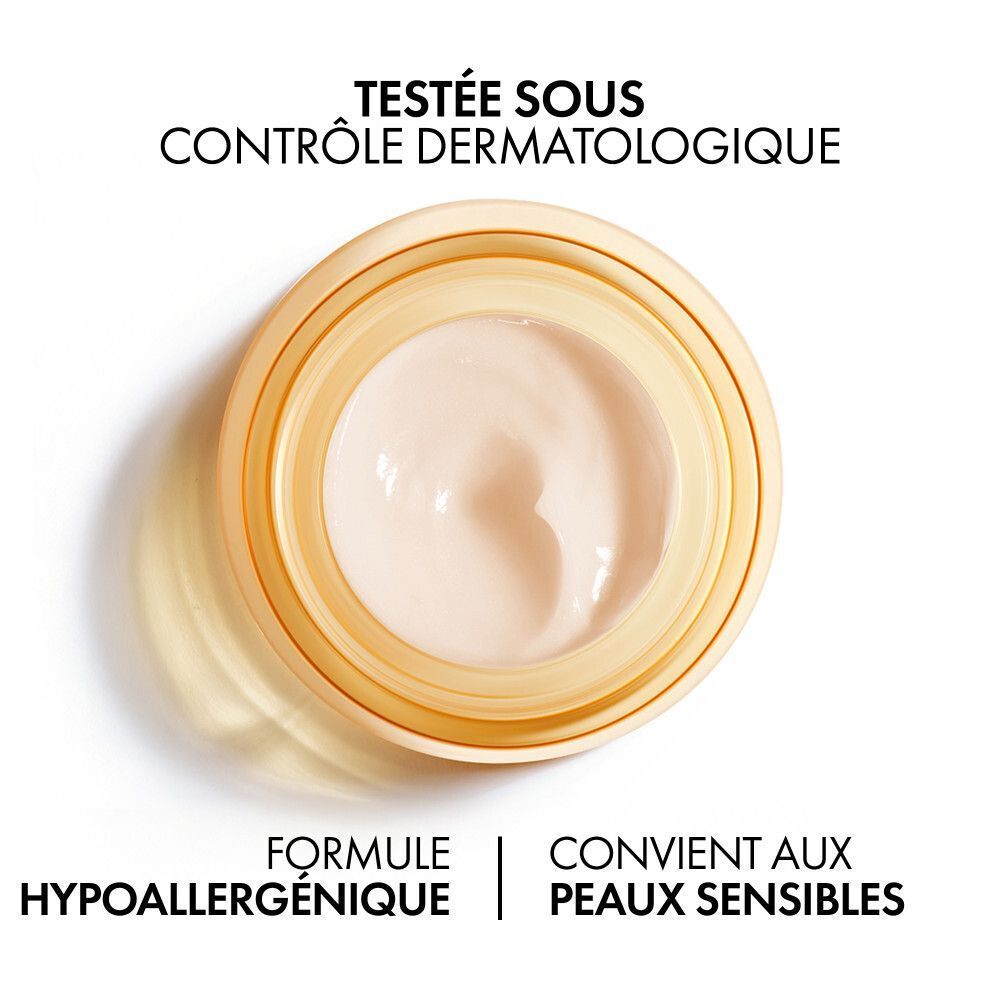 Pot ouvert de crème de nuit Vichy Neovadiol Magistral, hypoallergénique.