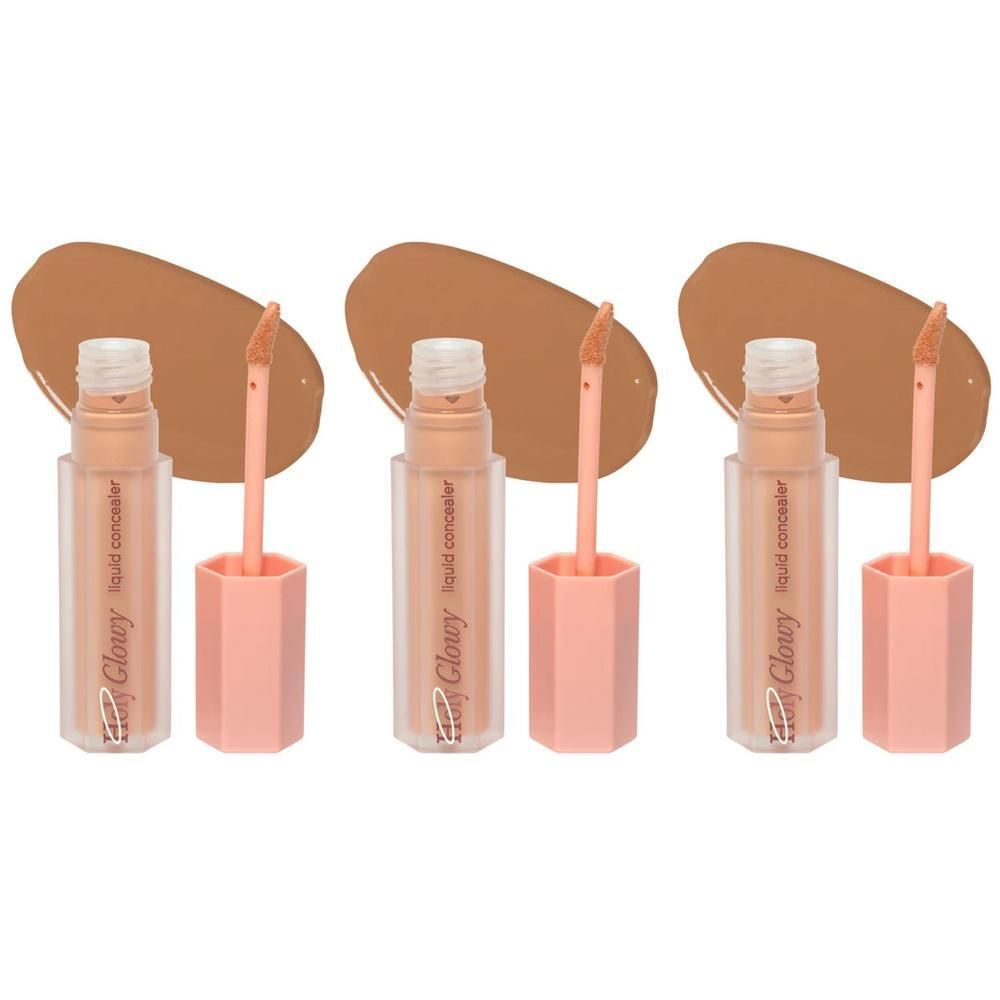 Drie flesjes vloeibare concealer met applicators en bruine kleurstalen.