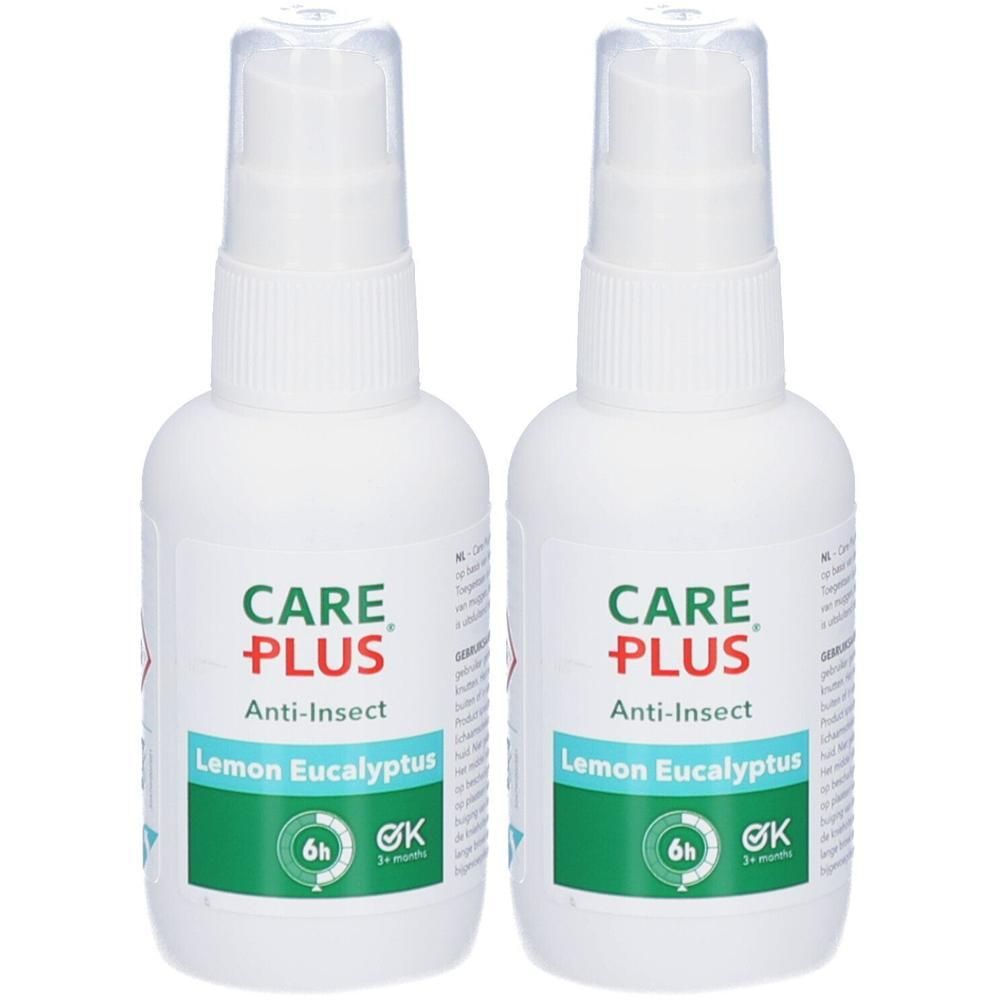 Twee flacons Care Plus Anti-Insect Spray Lemon Eucalyptus met spuitkop.
