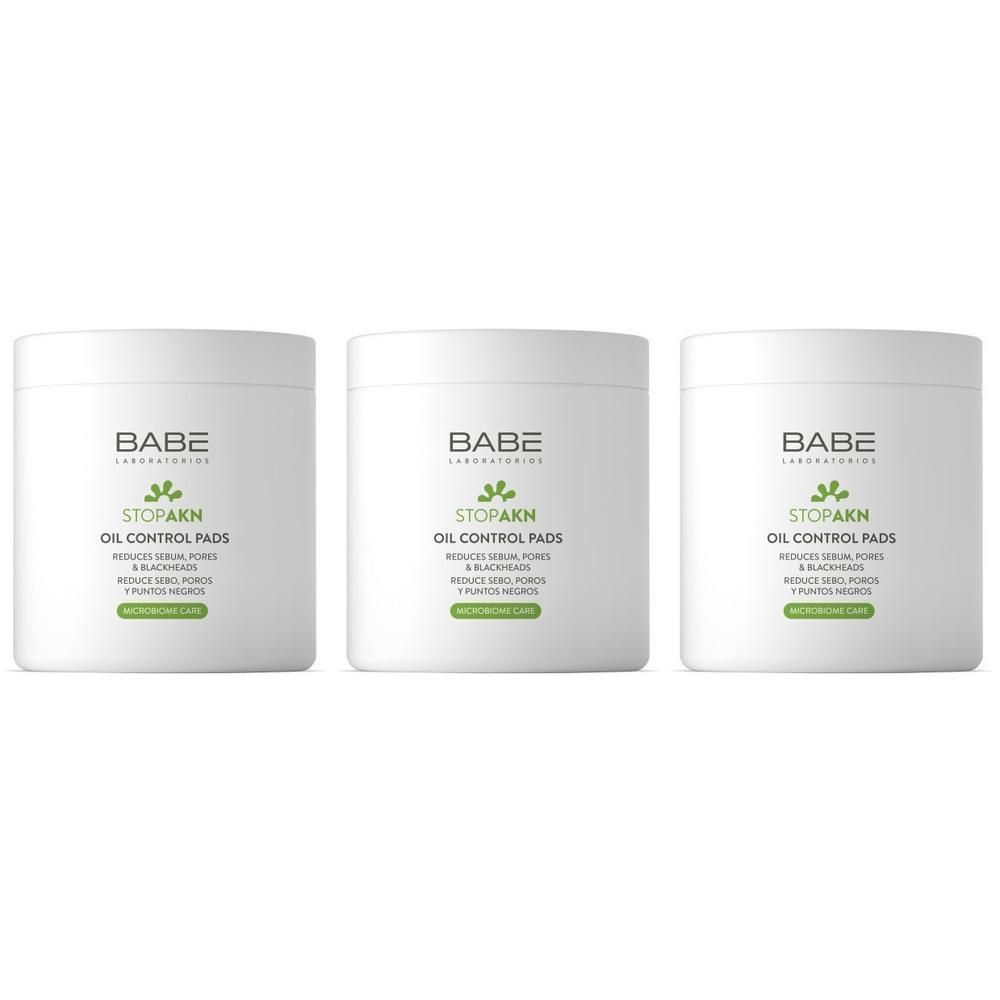Trois pots blancs de lingettes BABE STOPAKN. Réduit le sébum, les pores et les points noirs.