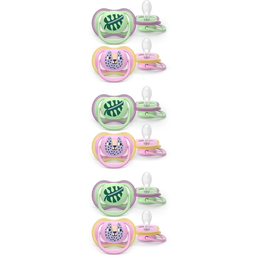 Twee Philips Avent fopspenen met blad- en kattenprint, 6+ maanden.