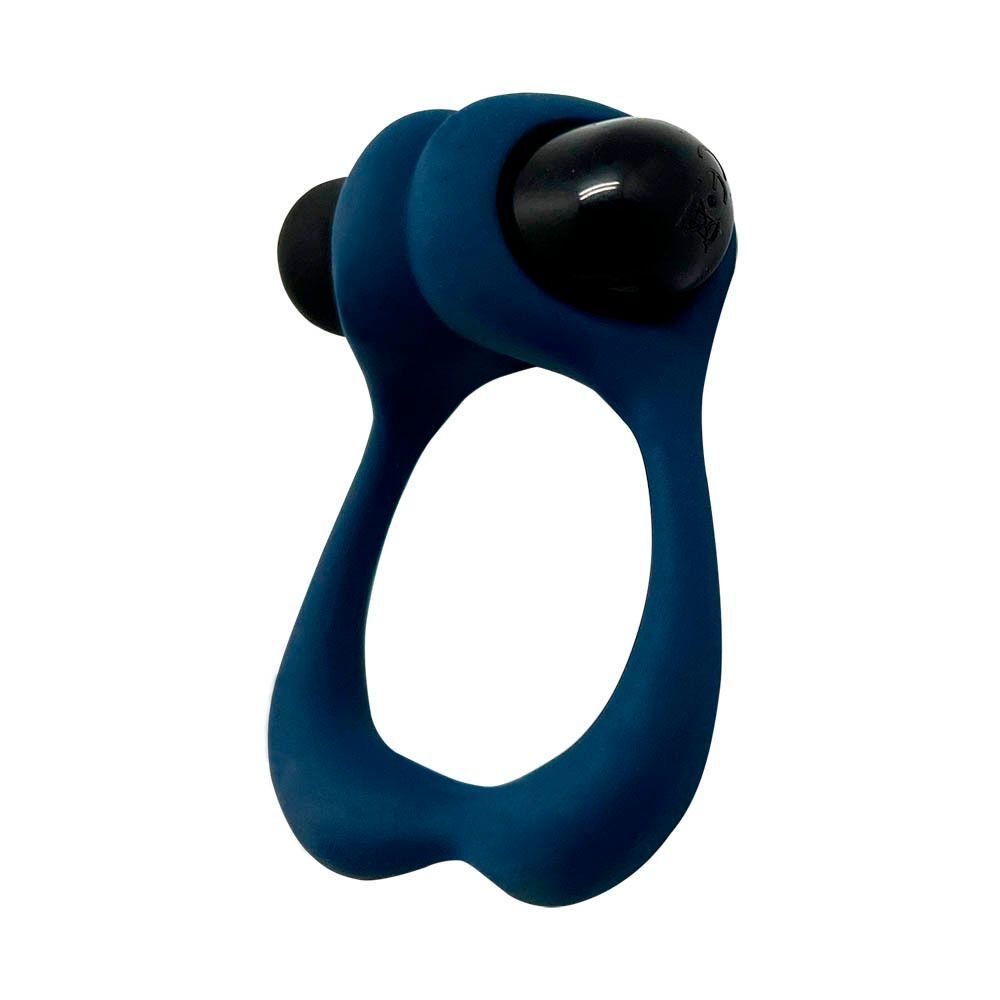 Un cockring bleu avec des accents noirs, vue de côté.