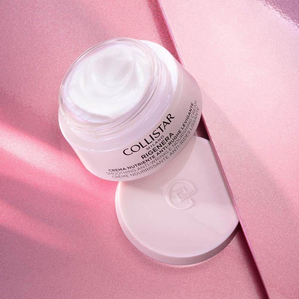 Een open potje Collistar Rigenera Smoothing Anti-Wrinkle Nourishing Cream.
